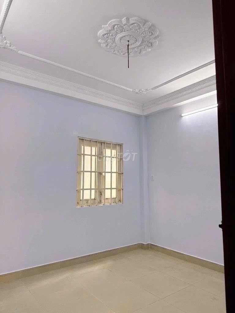 [Sobbing] House Lạc Long Quân-7* 8 57 m2 1 . 3 High Court 6 bedrooms