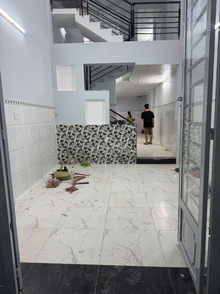 3 rooms 4 X 16 M Nguyễn Văn Luông
