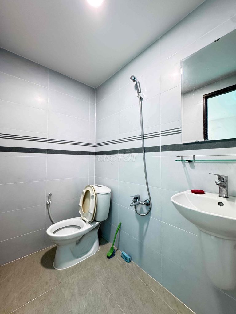 Rent the original apartment-- Lê Lai Tân Bình-three bedrooms - 2 toilets - pile house