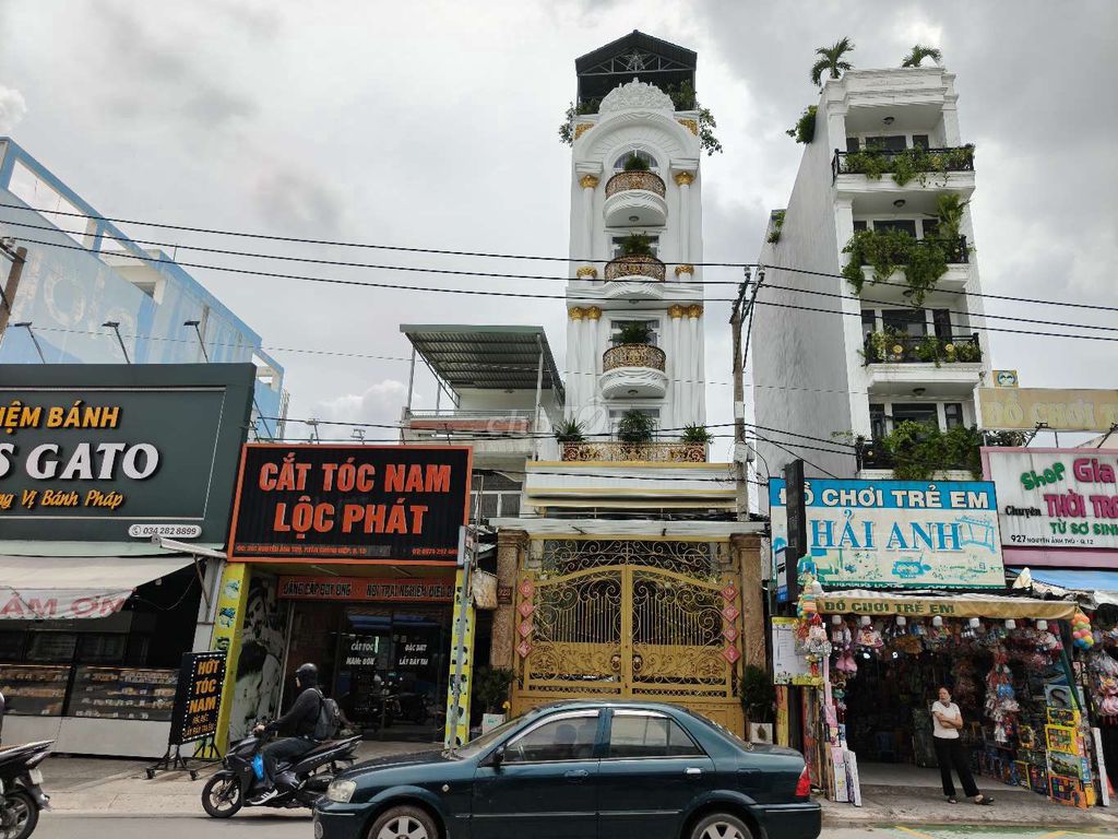 Let's get the Nguyễn Ảnh Thủ cash house to rent: 5 m35 meters costs 30 million a month.
