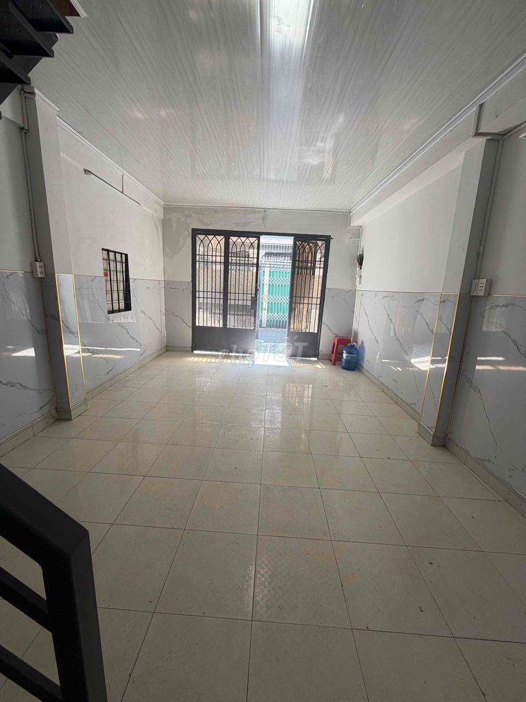 Let's rent out Điện Biên Phủ.