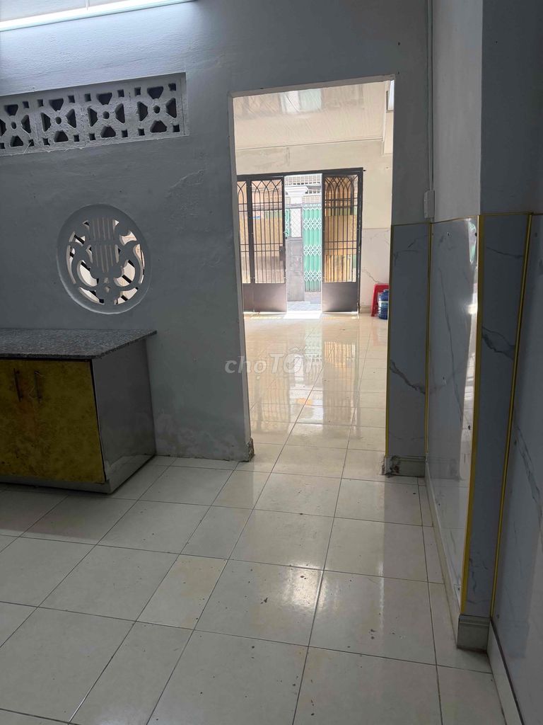 Let's rent out Điện Biên Phủ.