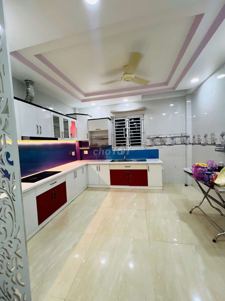 Rent an R/C-C-C-C-K-C-C-C-C-C-C-F-F-F-4-4-4-floor bedroom, 4-price toilets.
