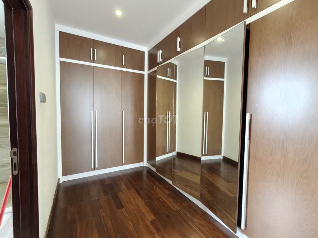 Rent a modern villa - full interior - An Phú