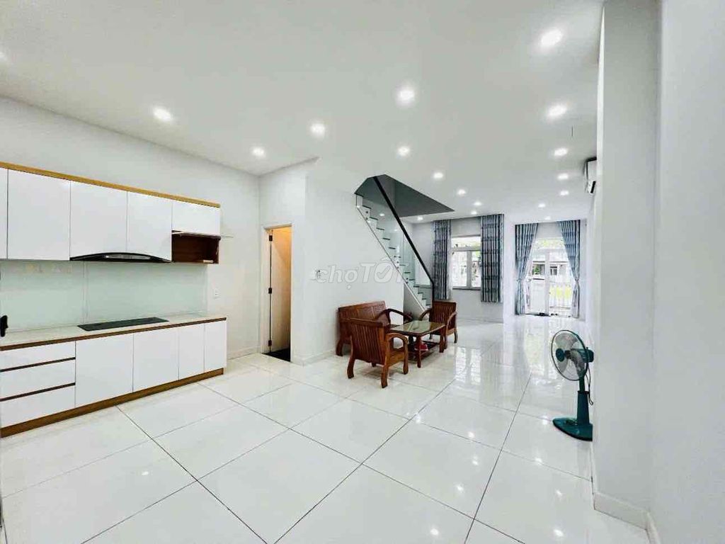 Rent Kdc Liên Phường District 9 near Global City for 19 million a month.