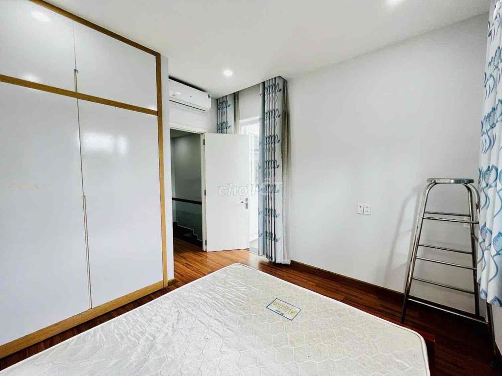Rent Kdc Liên Phường District 9 near Global City for 19 million a month.