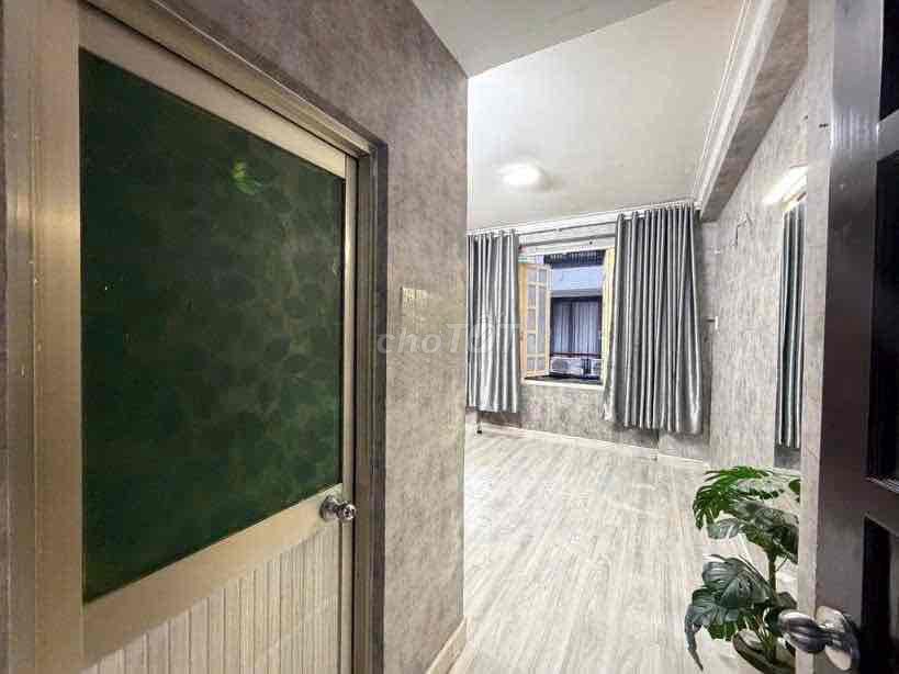 3 rooms 3 x 10 Nguyễn Tiểu La