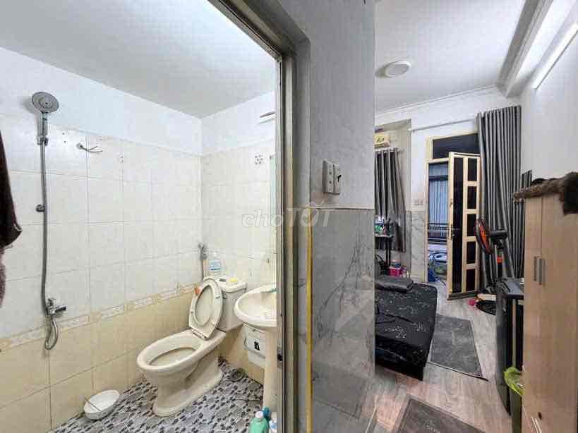 3 rooms 3 x 10 Nguyễn Tiểu La