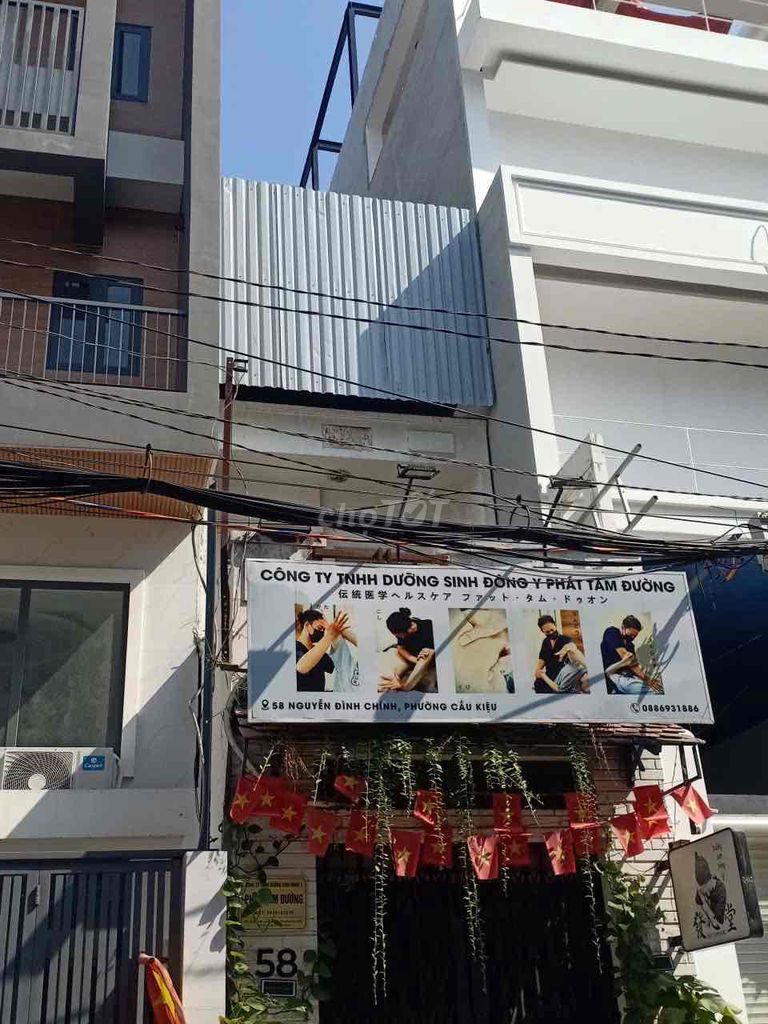 Rent a two-story ground house in front of Nguyễn Đình Chính near Phantingu-feng.