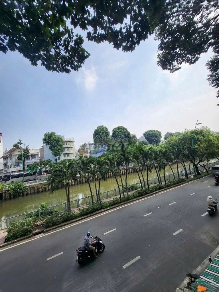 - Qq1105 4 x10 1 3 roof floor 4 bedroom