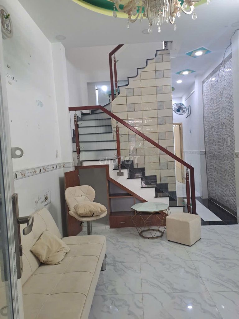 Renting a whole new house full of cheap furniture,Gò Vấp