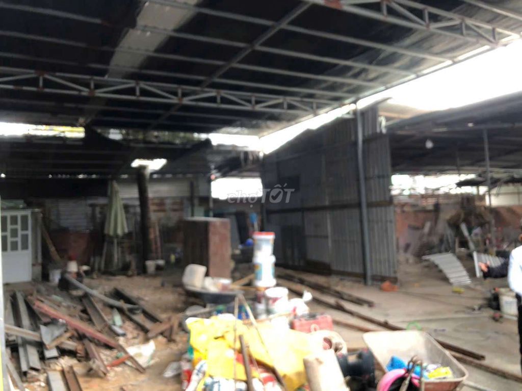 Rent an alley factory 10 million a month.
