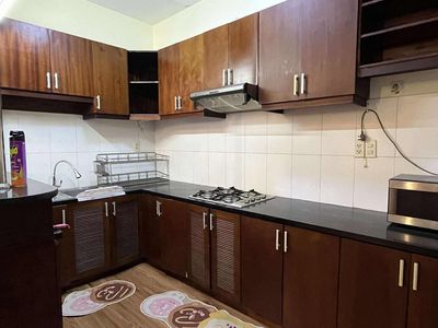 Need to rent the Orient District 4, area: 98 meters two, three bedrooms, price: 16.5 million a month.
