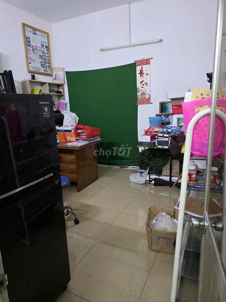 Rent a cash house Huỳnh Văn Bánh,Phú Nhuận for business.