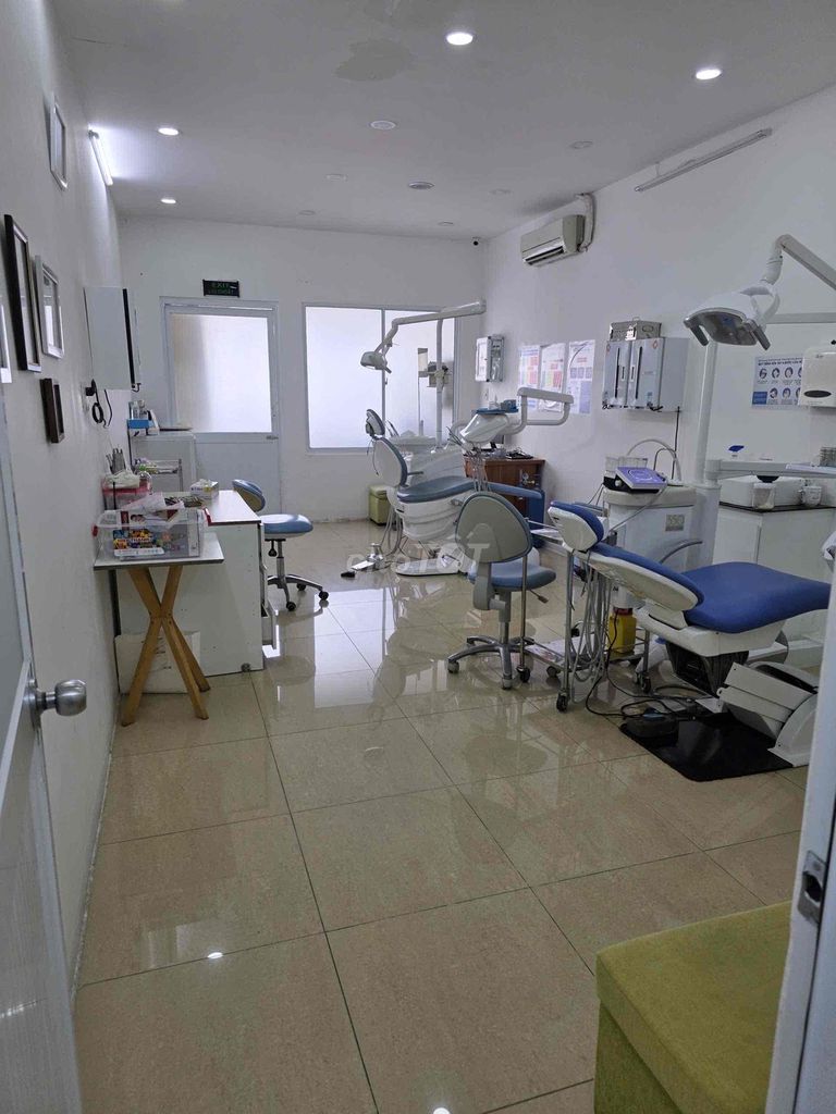 Rent a cash house Huỳnh Văn Bánh,Phú Nhuận for business.