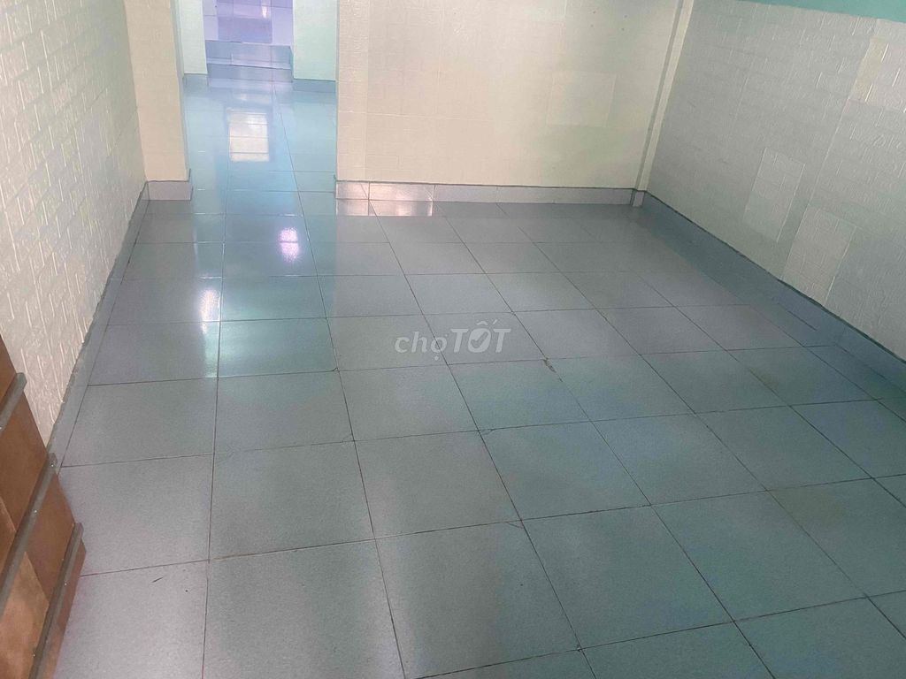 Rent 3.5 x 15 Quang Trung.