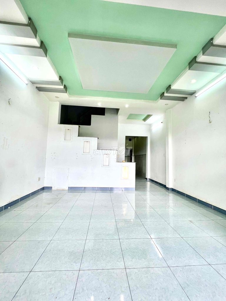 Rent the Iron Bridge 5 x 20 meters 1 .1 .1 floor 3 bedroom 3 3m