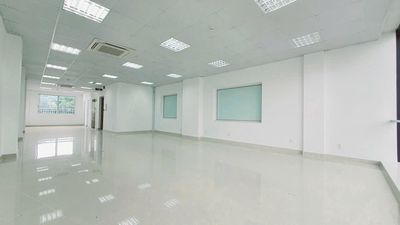Rent a house 32 A Phan Đăng Lưu, 717 6, Q. Bình Thạnh