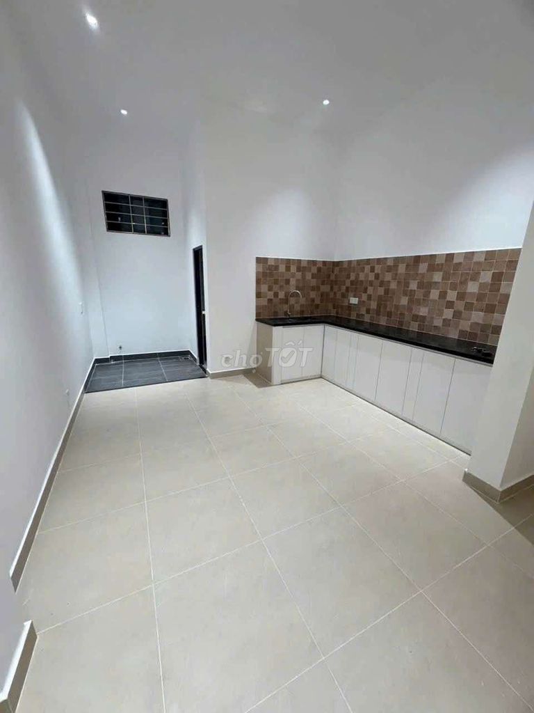Rent Kênh Tân Hóa - 15 trieu - 2 bedroom - 2 M. Air - near District 11