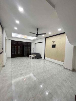 House 1 .1 3 4 4 4 4 4 4 4th floor bedroom 5 x 18 m on 3th Street 3-5c Phạm Hữu Lầu District 7
