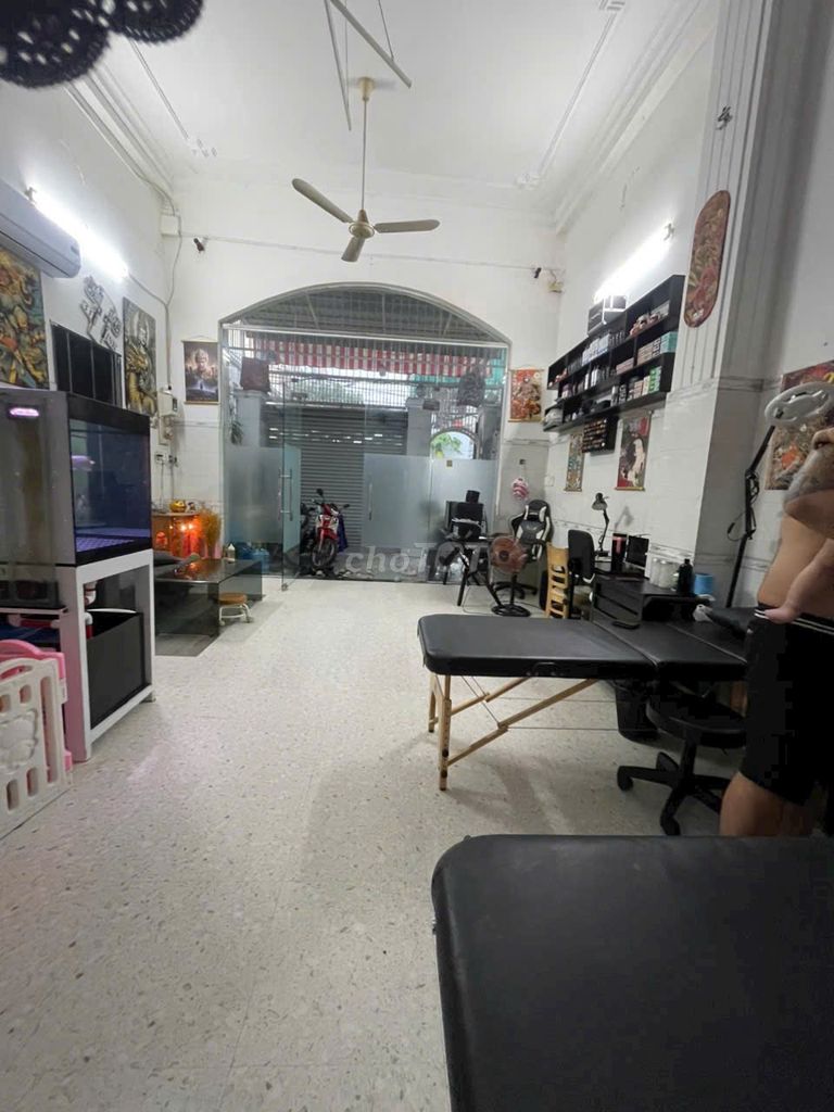 Rent a two-sided corner of the Convenient Wall, 549-Line-Plainser, Gò Vấp