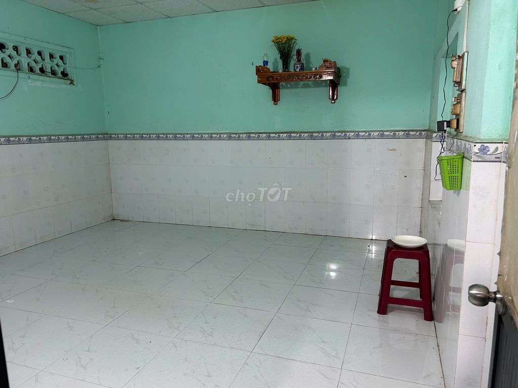 Rent the original house, 3 sleeps, 1 archive, area uses 115 m2, tt Hóc Môn