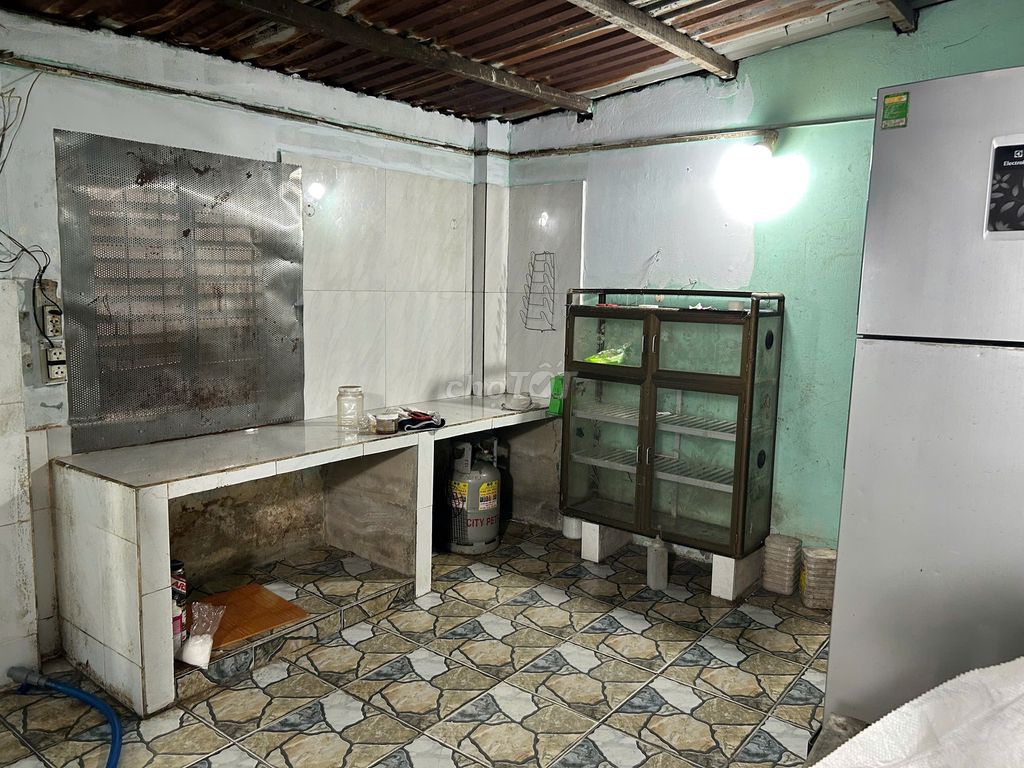 Rent the original house, 3 sleeps, 1 archive, area uses 115 m2, tt Hóc Môn
