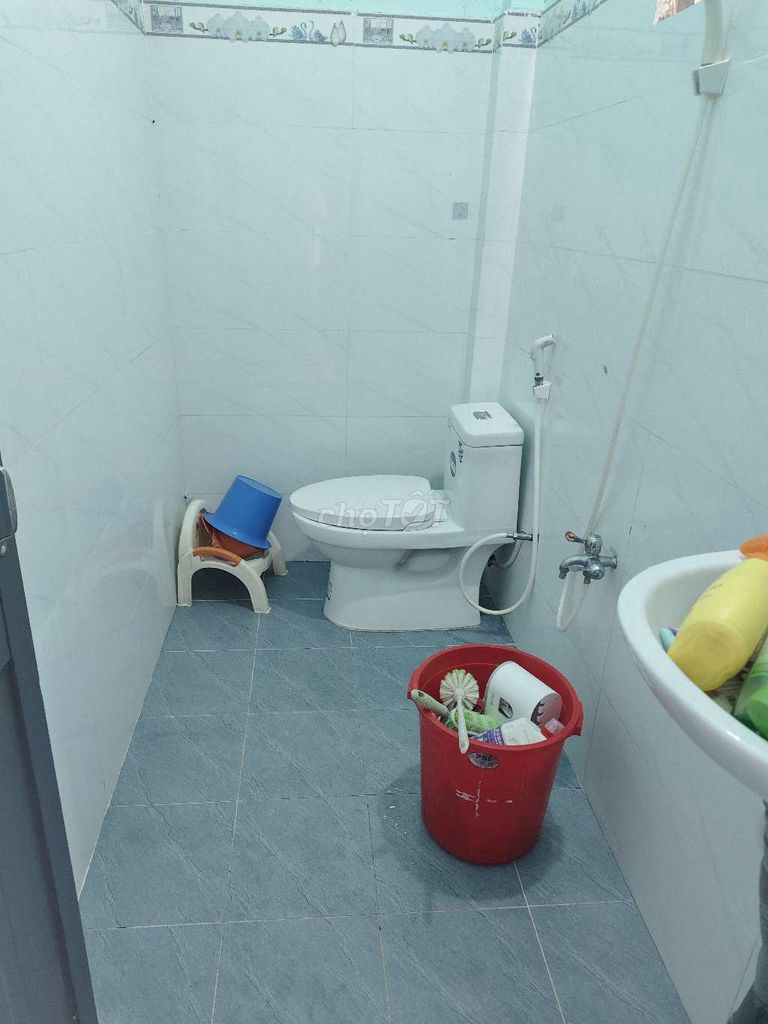 Rent the entire alley 499 Long Thạnh Mỹ.