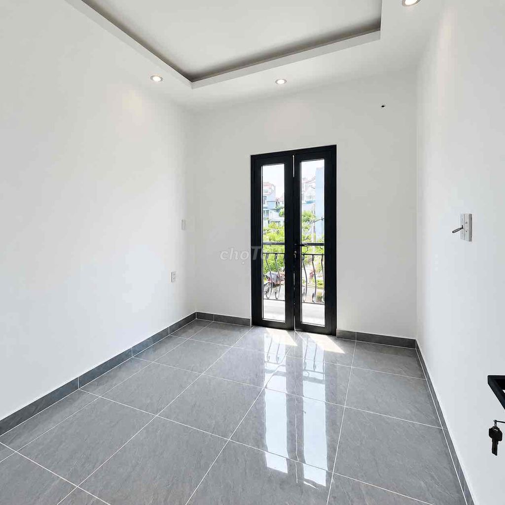 Two beautiful floors-- three bedrooms-- 8 million/8.