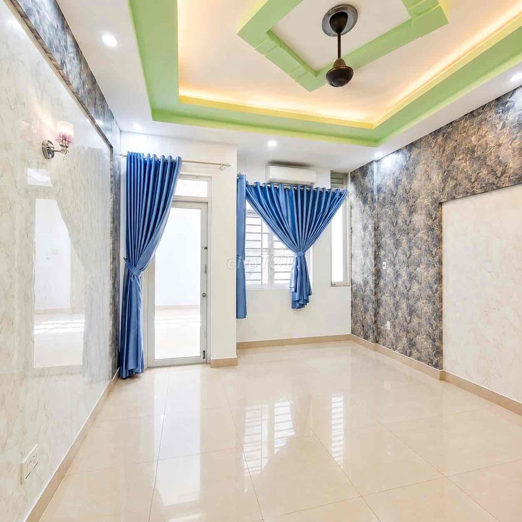 Rent 12 million 4 x 12-4 bedrooms - Oto Field