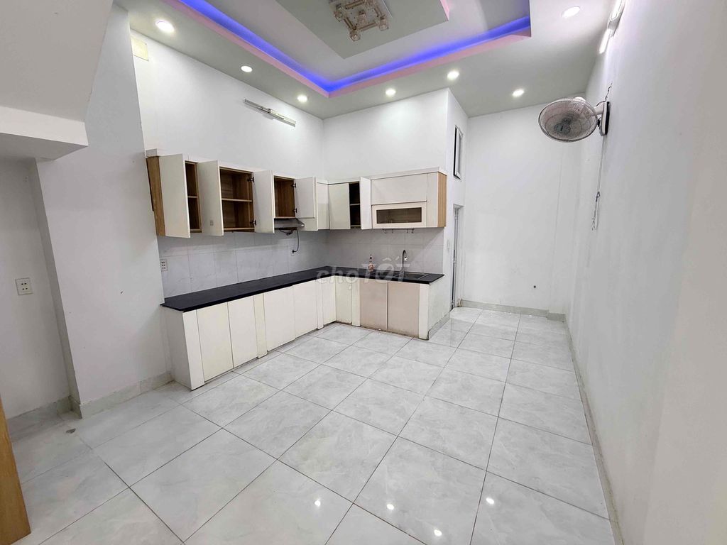 Rent the original house - Dương Quảng Hàm-770 5 Gò Vấp-3 floors