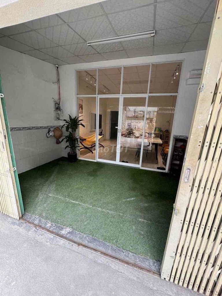 The square 3 Room 5 x22 m alley car car business - Lâm Văn Bền