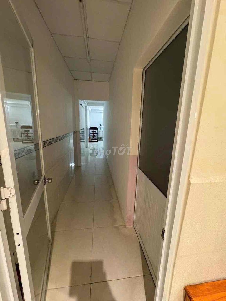 The square 3 Room 5 x22 m alley car car business - Lâm Văn Bền