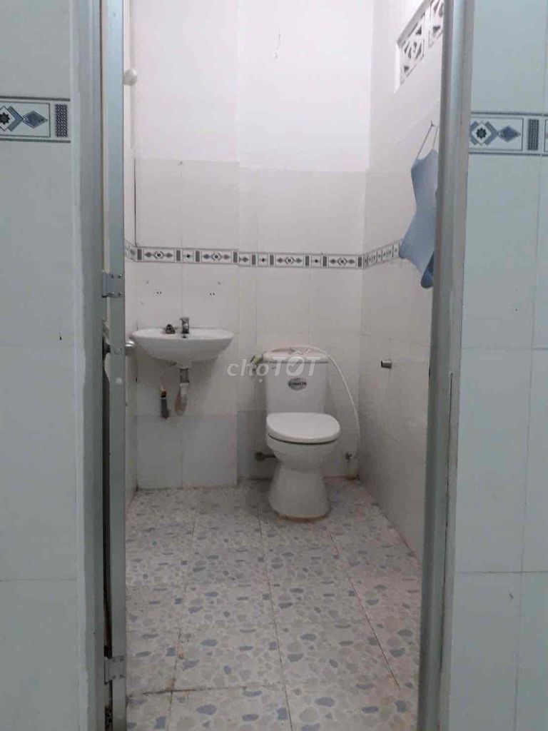 Rent nr four bedrooms, two toilets, 64 meters 2 at Lê Văn Quới, Bình Trị Đông, QBình Tân,