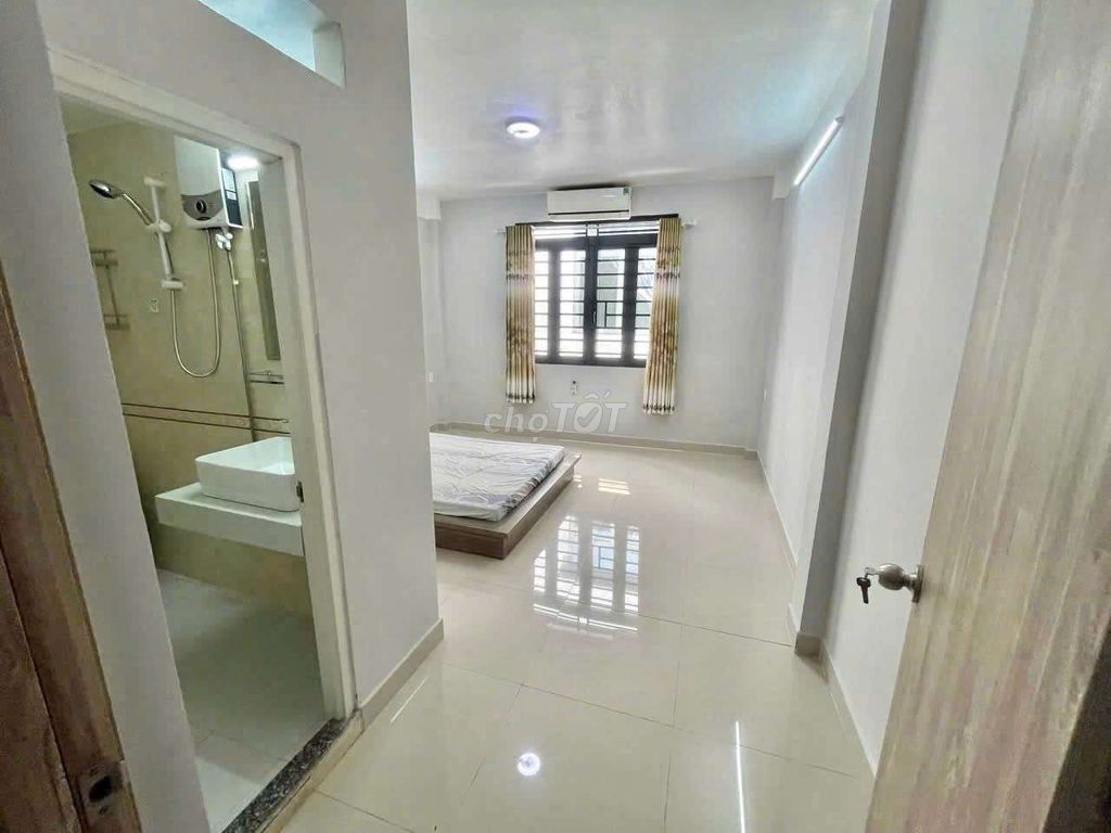 Rent a house 1 .1 .1 4 x 16 m bedroom 4 x 16 m Tân Phong street front