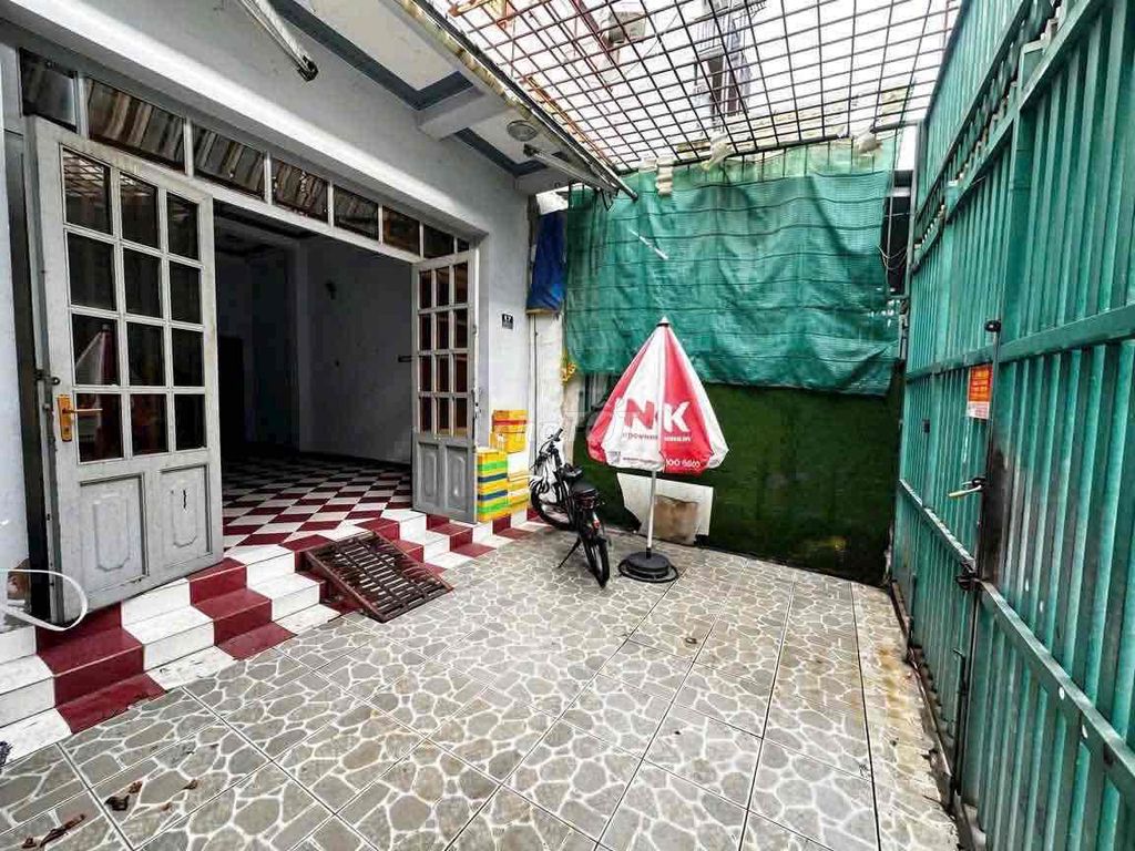 House 1 .1 st. 4 4 bedroom 90 meters front of Số 2 near the Vietnamese Litze 9