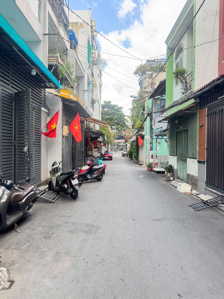 5 meters Gò Dầu & Tân Quý, 4 x 12 meters, 2 floors, 3 bedrooms, 3 toilets