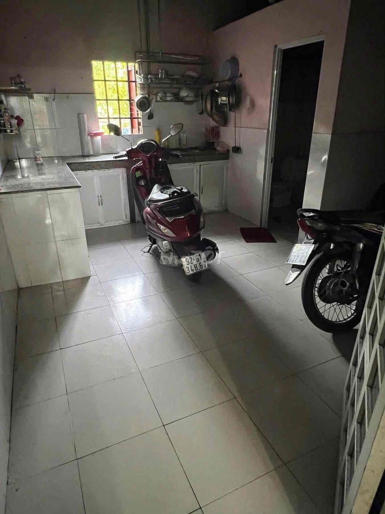 1 st floor 1 3 3 bedroom 90 meters 2 alley on 9 Linh Tây next to the Fields