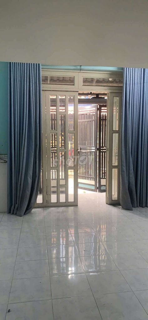 1st floor, 3 bedrooms near Liên khu 5-6.