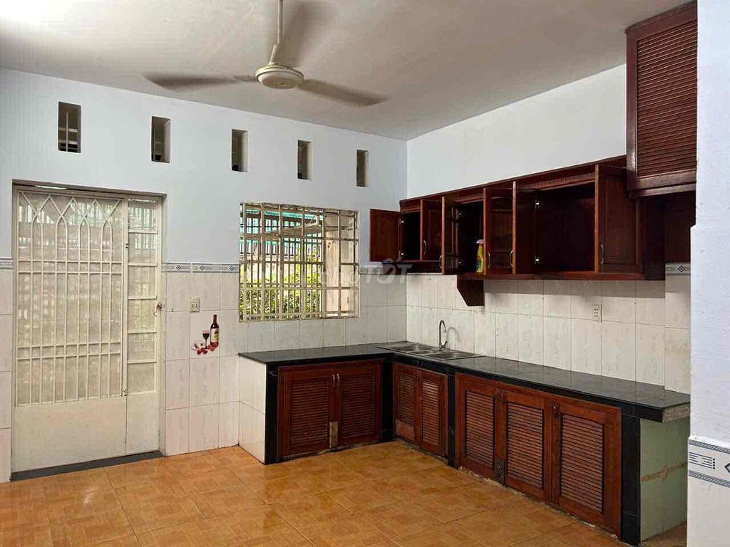 15 million a month -- renting 1 .kd to Highway 2-- Mã Lò, Bình Tân