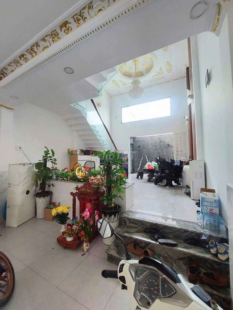 Nice new house, 4 X20) 4 bedroom 5 toilets