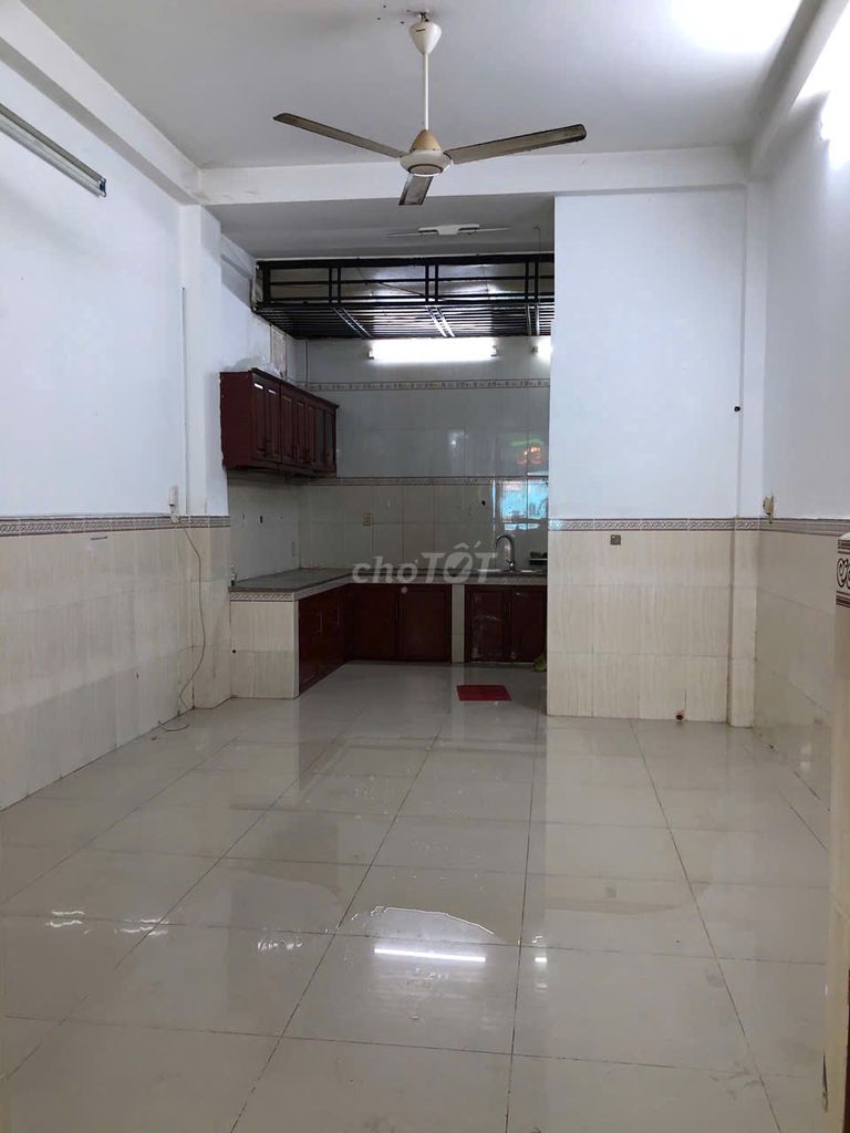 4 x20 meters, 1 L,2 Bình Trị Đông bedrooms at 11 million a month.
