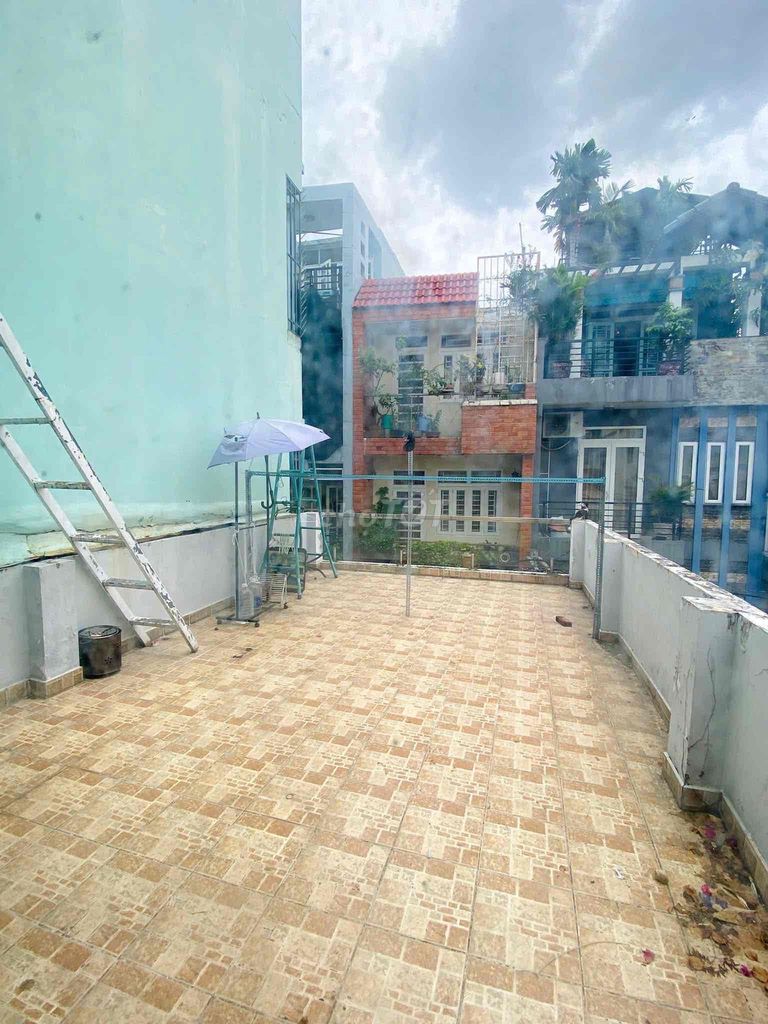 Huỳnh Văn Bánh alleys - area 4 x 11 meters - 3 bedroom 3 toilets