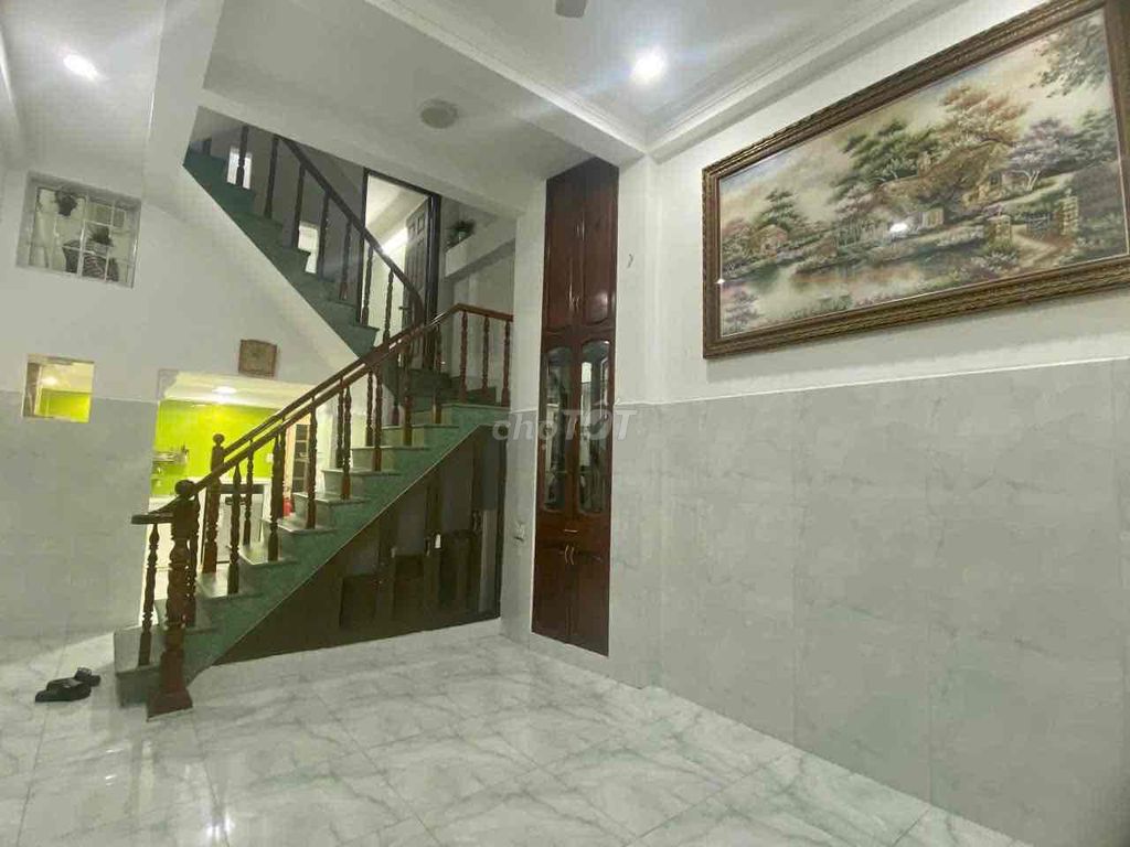 Rent a whole house full of furniture. 4 x12 meters 4 bedroom 3 Nghĩa Phát 7000 toilet 6 tb