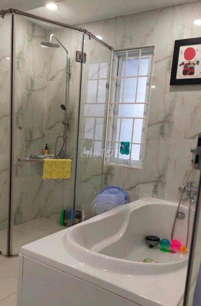 Rent a whole house full of furniture. 4 x12 meters 4 bedroom 3 Nghĩa Phát 7000 toilet 6 tb