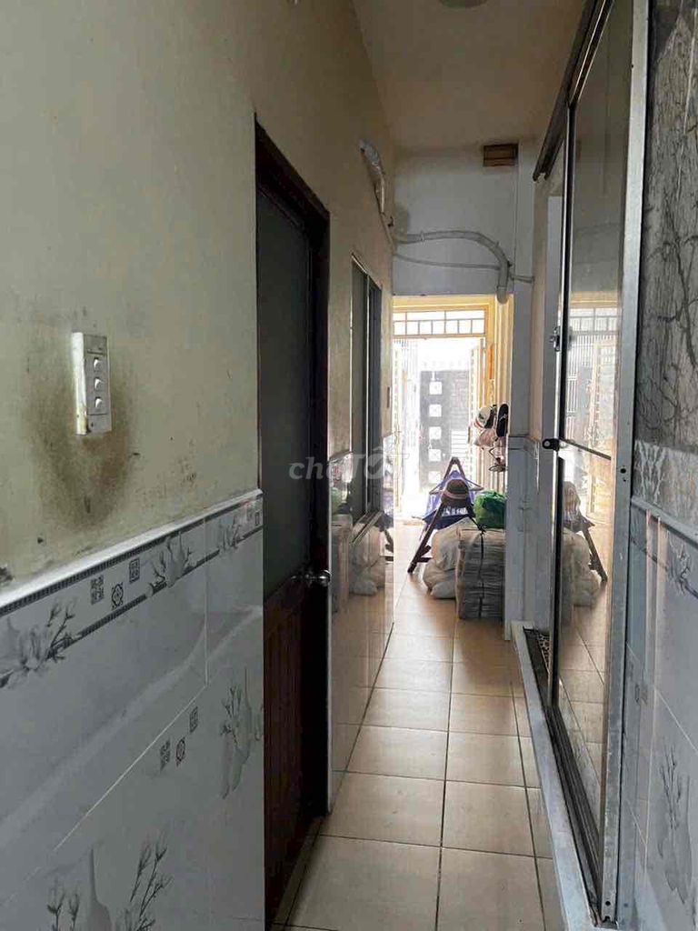 Rent an alley 571/ Phạm Văn Bạch.