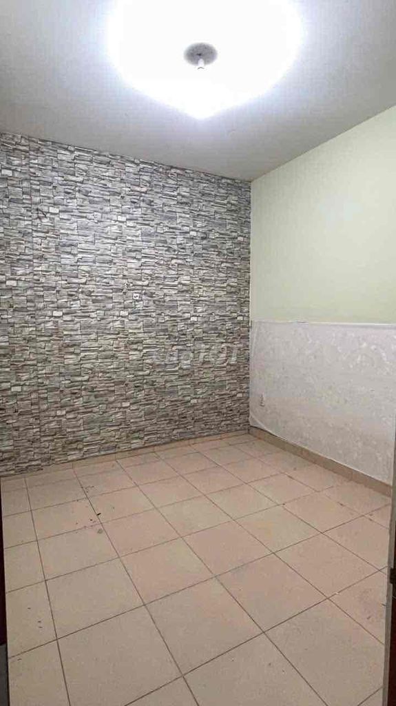 Rent an alley 571/ Phạm Văn Bạch.