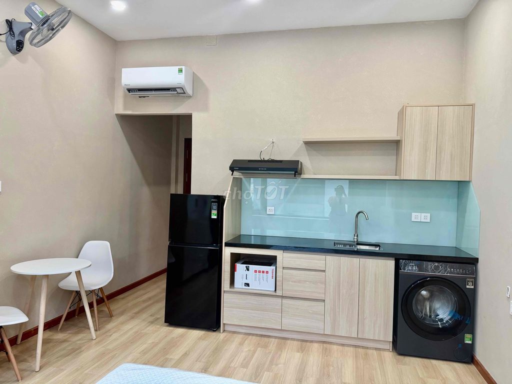 A service apartment for renting 190 Nguyễn Gia Trí