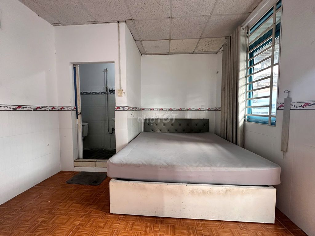 [Max] 3M - Nguyễn Huy Lượng 30 m2 m1 .1 2nd floor bedroom