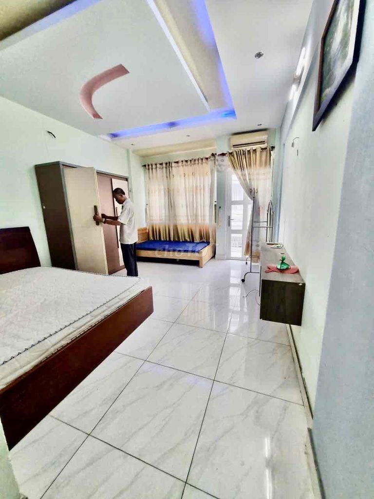 4 x17 meters 3 floor set (4 bedroom 5 toilets) 6 meters. 276 a. m. Bình Tân